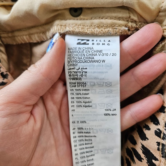 Billabong Women's Cheetah Print Denim‎ Mini Skirt. Size 25 - Picture 9 of 9